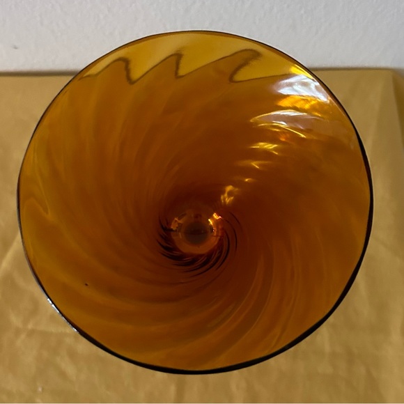 Amber , prism margarita glass. Gorgeous - Picture 4 of 5